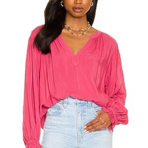 Velvet by Graham & Spencer Jolene top NWT
